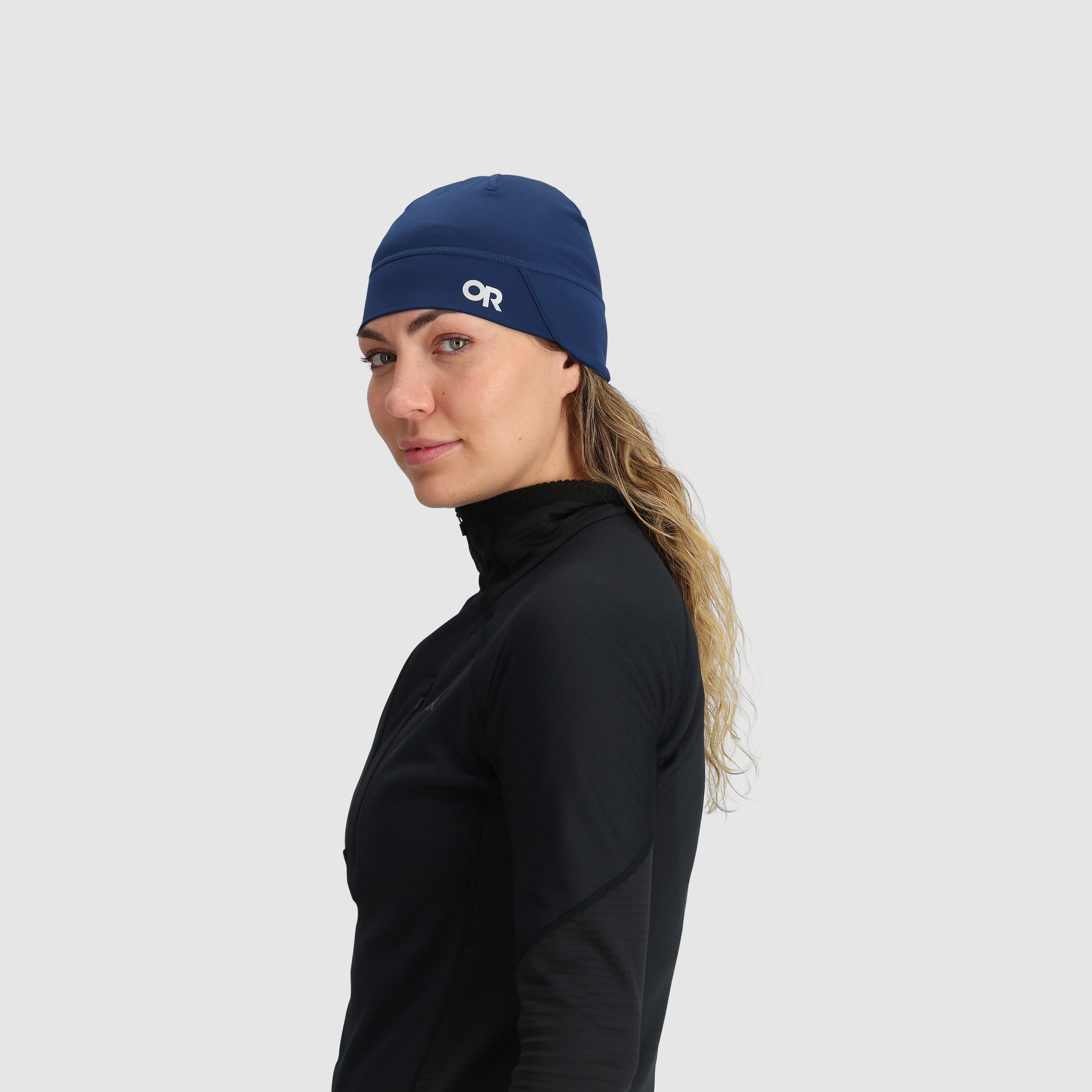 Deviator Beanie for Winter Running & Skiing - Moisture-Wicking & Thermoregulating