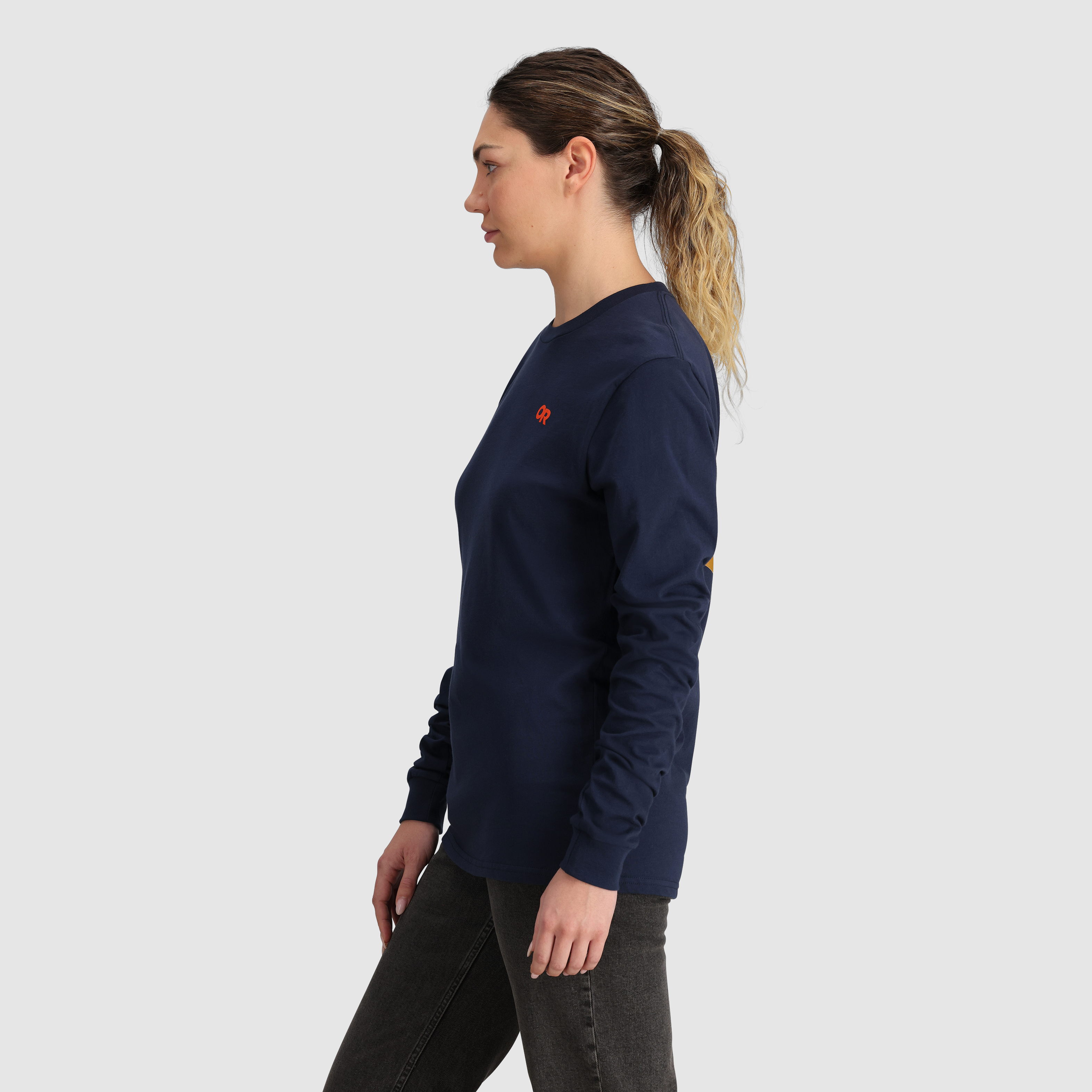 Alpine Logo Long Sleeve Cotton T-Shirt for Outdoor Adventures