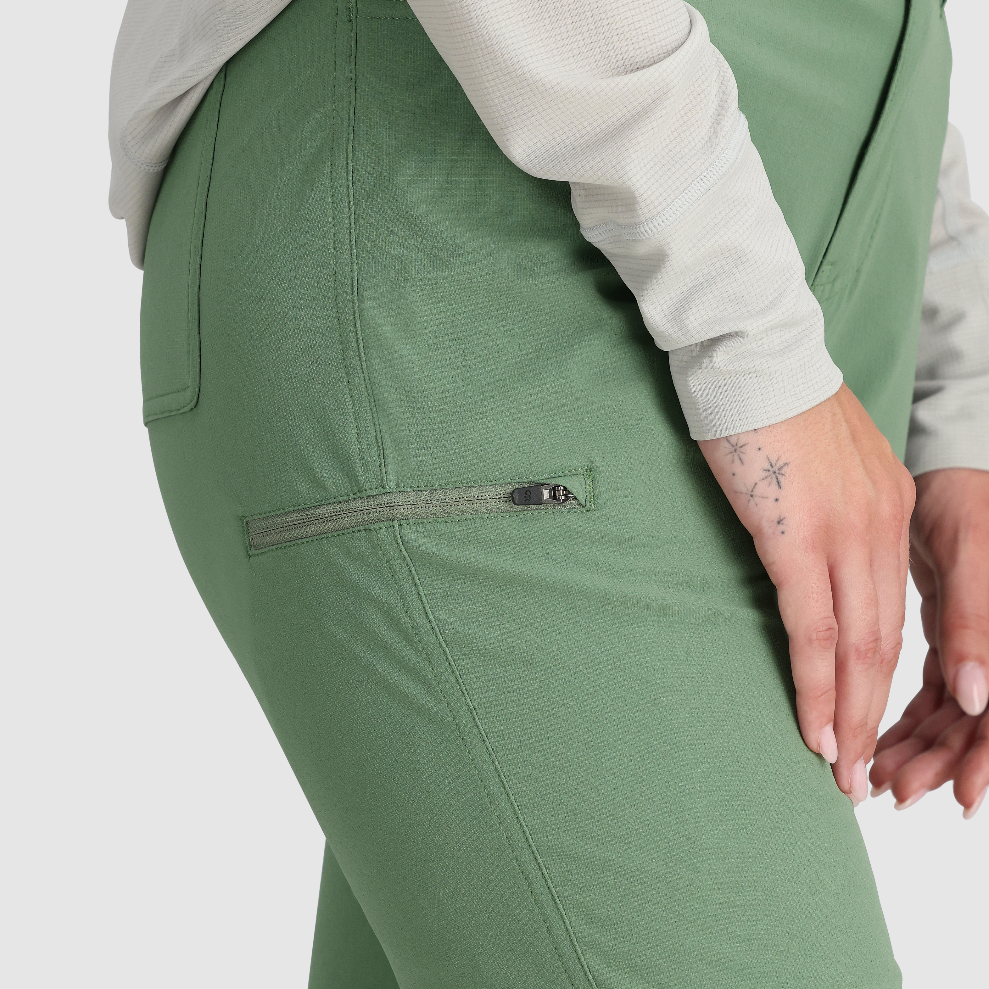 Women's Ferrosi Capris - UPF 50+ Hiking & Travel Pants